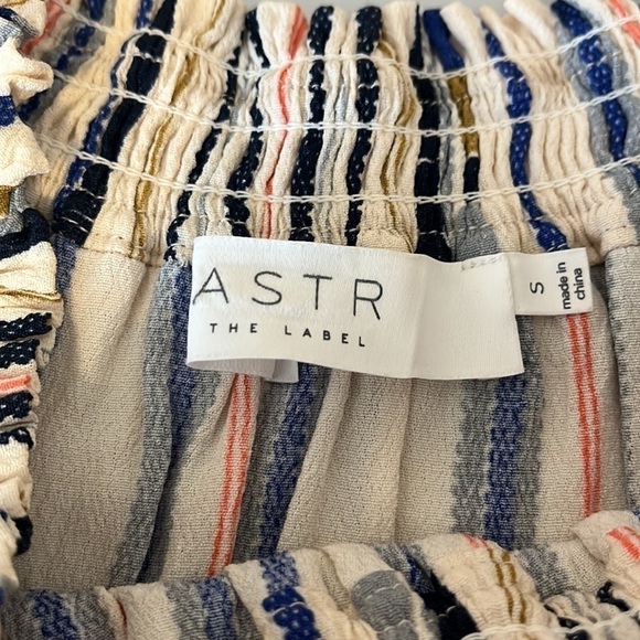 ASTR Off The Shoulder Colorful Stripes Top Size S - Picture 3 of 4